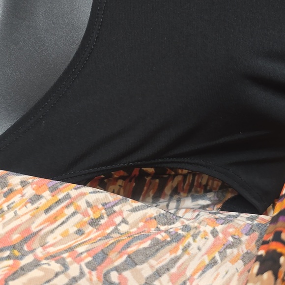 Notations Surplice Top - Picture 4 of 8